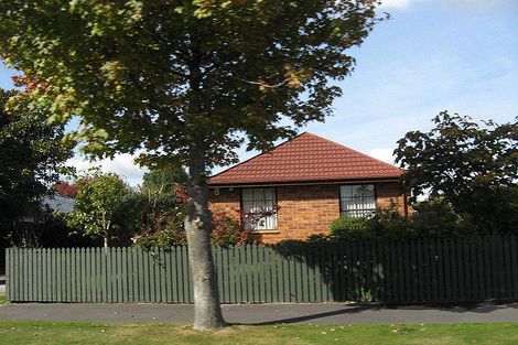 Photo of property in 18 Westmont Street, Ilam, Christchurch, 8041