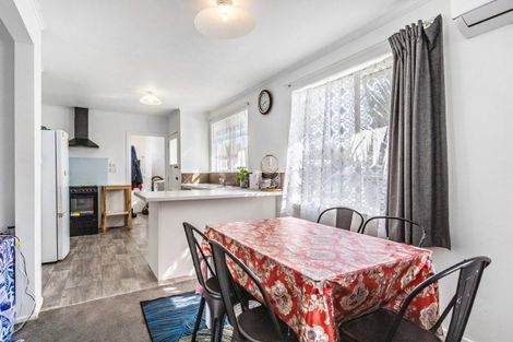 Photo of property in 11 Eastburn Street, Papakura, 2110
