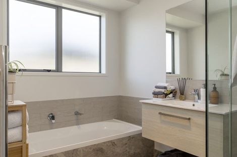 Photo of property in 31 Puna Rise, Wharewaka, Taupo, 3330