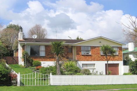 Photo of property in 10 Browning Crescent, Owhata, Rotorua, 3010