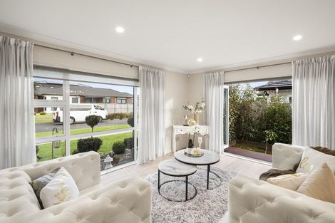 Photo of property in 16 Twin Parks Rise, Papakura, 2110