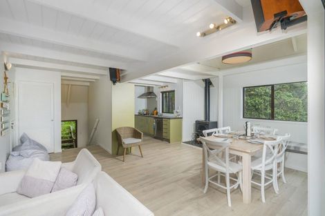 Photo of property in 5 Florence Place, Hahei, Whitianga, 3591