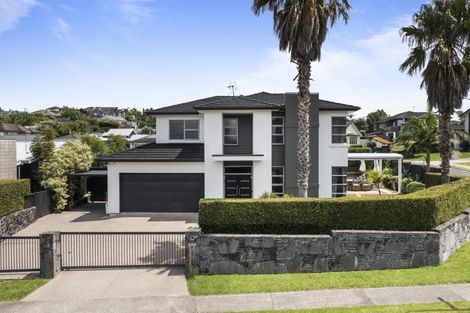 Photo of property in 14 Tranquility Rise, Mellons Bay, Auckland, 2014