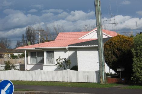 Photo of property in 1 Carey Street, Maeroa, Hamilton, 3200