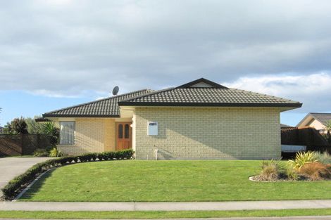 Photo of property in 11 Evansbel Place, Papamoa Beach, Papamoa, 3118