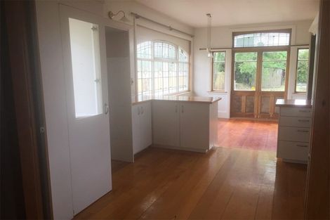 Photo of property in 250 Geraldine Street, Edgeware, Christchurch, 8013