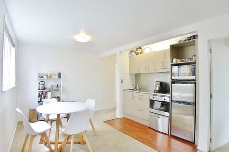 Photo of property in 4/11 Sentinel Road, Herne Bay, Auckland, 1011