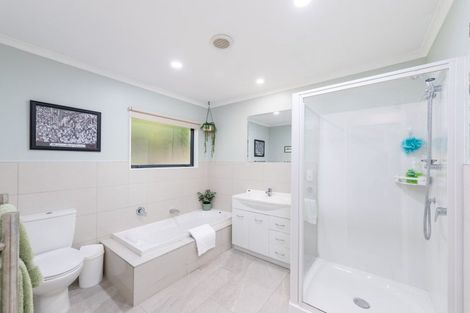 Photo of property in 43 Forest Road, Pinehaven, Upper Hutt, 5019