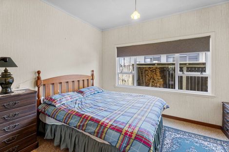 Photo of property in 17 Tasman Street, Opunake, 4616