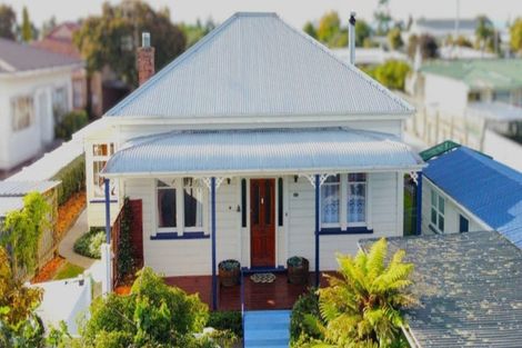 Photo of property in 2/918 Nelson Street North, Mahora, Hastings, 4120