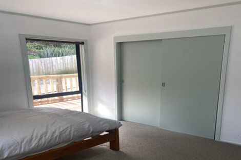 Photo of property in 2/128 Manuka Road, Bayview, Auckland, 0629