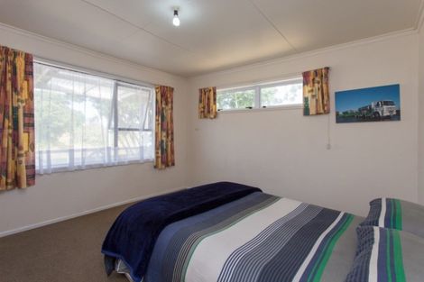Photo of property in 52 Matai Street, Castlecliff, Whanganui, 4501