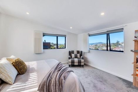 Photo of property in 73d East Coast Road, Castor Bay, Auckland, 0620