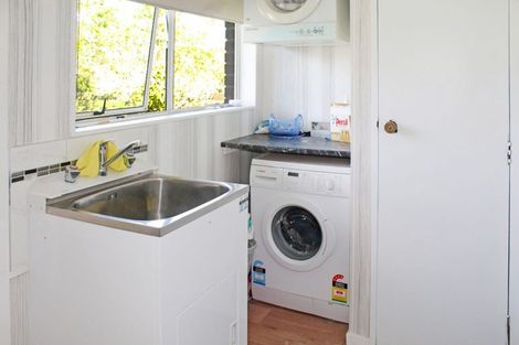 Photo of property in 7 Denver Place, Milson, Palmerston North, 4414