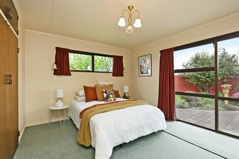 Photo of property in 22 Perry Crescent, Greenmeadows, Napier, 4112