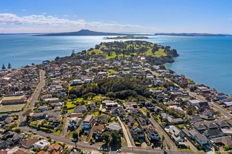 Photo of property in 30 Devon Road, Bucklands Beach, Auckland, 2012
