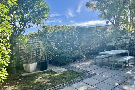 Photo of property in 5/40 Scarlet Oak Drive, Schnapper Rock, Auckland, 0632