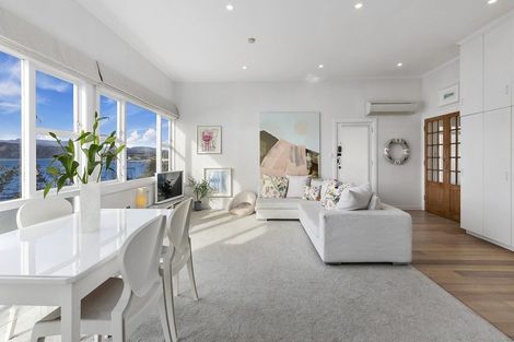 Photo of property in 147 Marine Parade, Seatoun, Wellington, 6022