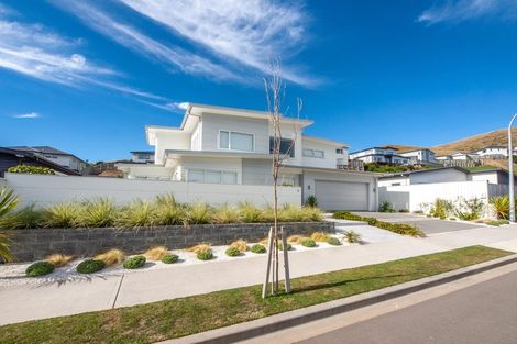 Photo of property in 5 Farnworth Terrace, Churton Park, Wellington, 6037