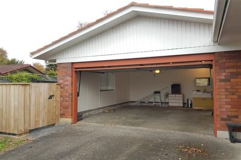 Photo of property in 1 Ti Nana Crescent, Henderson, Auckland, 0610