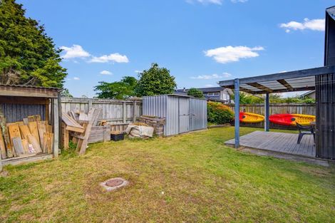 Photo of property in 2/1 Glengarry Place, Hilltop, Taupo, 3330