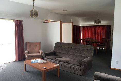 Photo of property in 74 Chedworth Avenue, Chedworth, Hamilton, 3210