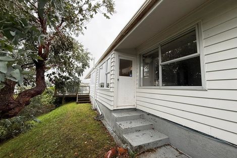 Photo of property in 4 Peach Tree Grove, Maungaraki, Lower Hutt, 5010
