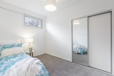 Photo of property in 4/24 Dawnhaven Drive, Te Atatu Peninsula, Auckland, 0610