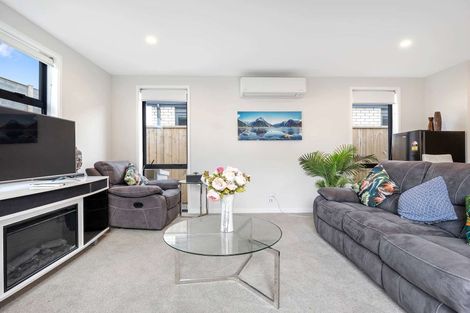 Photo of property in 5 Wharangi Lane, Papamoa, 3118