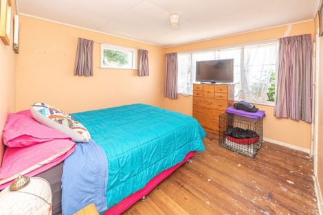 Photo of property in 13 Egmont Street, Castlecliff, Whanganui, 4501