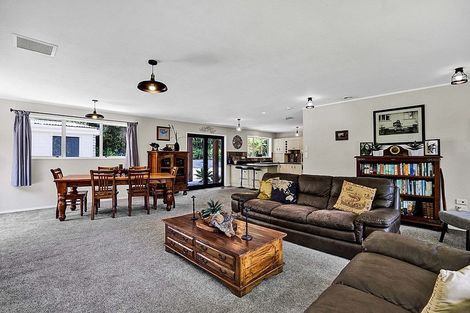 Photo of property in 9e Kereru Place, Upper Vogeltown, New Plymouth, 4310