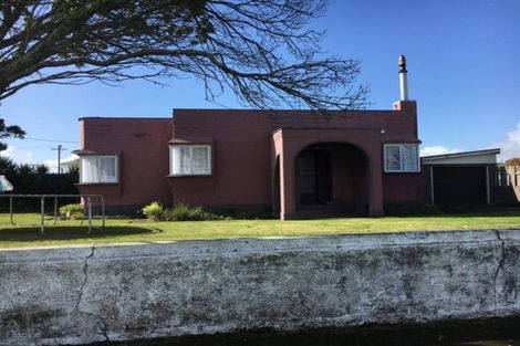 Photo of property in 72 Leslie Street, Waitara, 4320