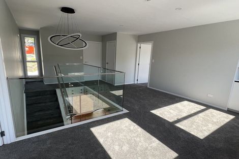 Photo of property in 62a Vandeleur Avenue, Birkdale, Auckland, 0626