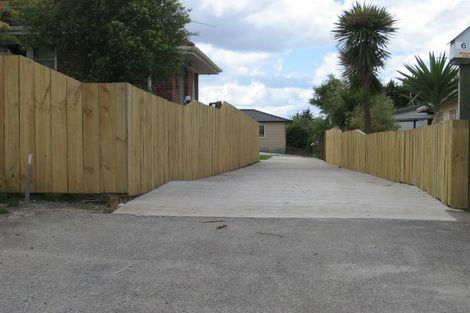 Photo of property in 2/16 Gordon Road, Papatoetoe, Auckland, 2025