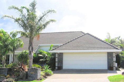 Photo of property in 12 Manu Place, Pinehill, Auckland, 0632