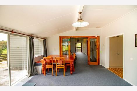 Photo of property in 34 Ameku Road, Raetihi, 4632