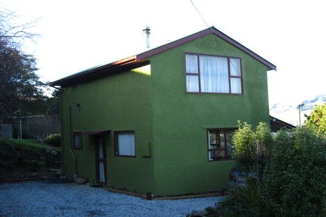 Photo of property in 12 Seddon Street, Ravensbourne, Dunedin, 9022