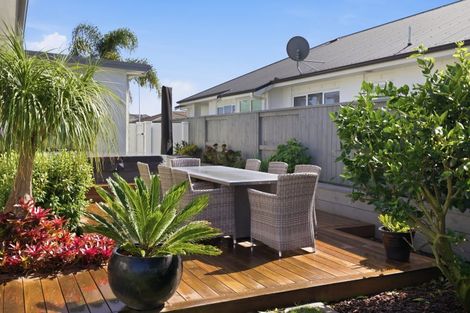 Photo of property in 42 Cassinia Close, Papamoa Beach, Papamoa, 3118