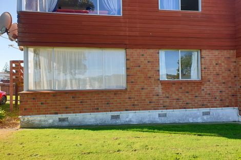 Photo of property in 1 Mana Avenue, Titahi Bay, Porirua, 5022