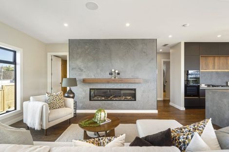 Photo of property in 2f Garner Place, Glenfield, Auckland, 0629