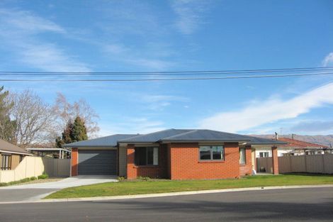 Photo of property in 14 Schaumann Street, Alexandra, 9320