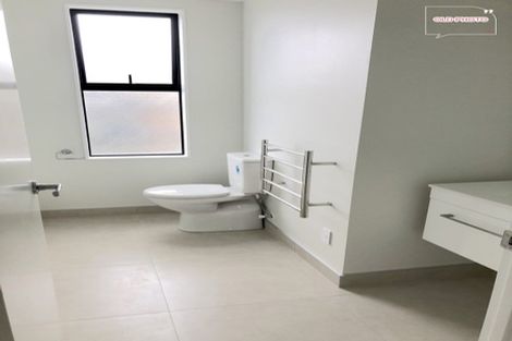 Photo of property in 5 Battalion Drive, Papakura, 2110