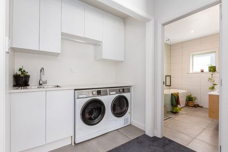 Photo of property in 20 Spencer Street, Crofton Downs, Wellington, 6035