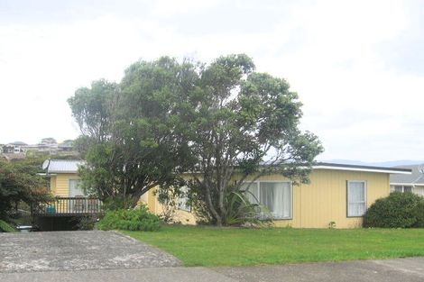 Photo of property in 18 Cedar Street, Maungaraki, Lower Hutt, 5010