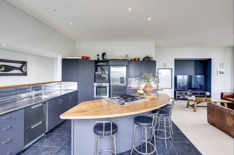 Photo of property in 100 Harper Road, Waimarama, 4294