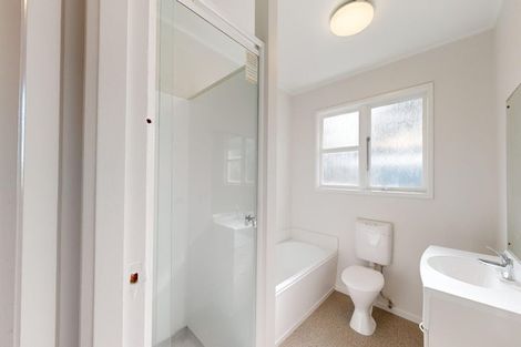 Photo of property in 21 Akaroa Drive, Maupuia, Wellington, 6022