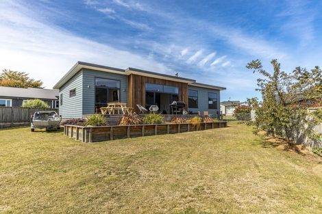 Photo of property in 71 John Norrie Place, Motuoapa, 3382