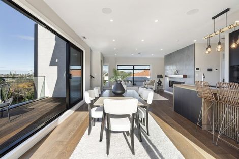 Photo of property in 20 Beach Road, Castor Bay, Auckland, 0620