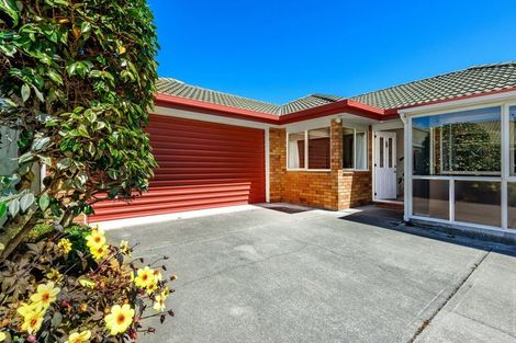 Photo of property in 7b Ronald George Place, Parklands, Christchurch, 8083