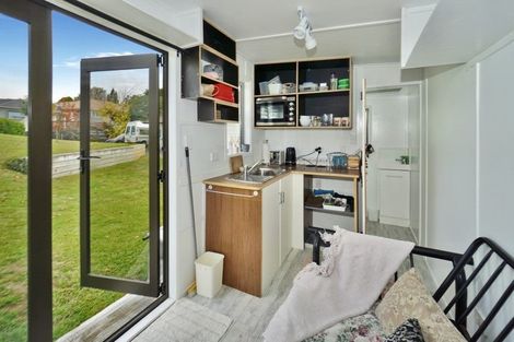 Photo of property in 8c Wiltshire Place, Te Puke, 3119